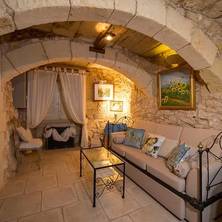3 Bedroom With Private Pool *
