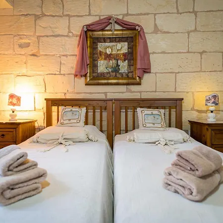 3 Bedroom With Private Pool Holiday home