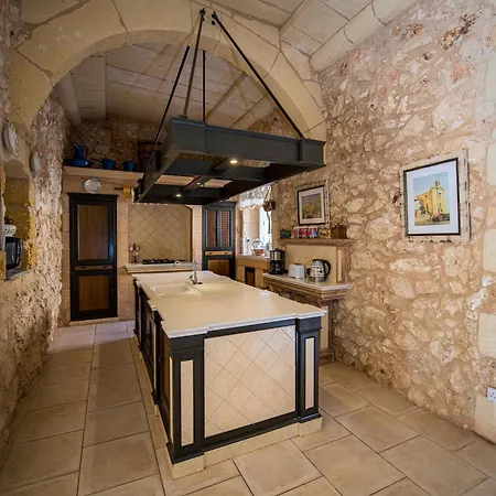 Дом отдыха 3 Bedroom With Private Pool *