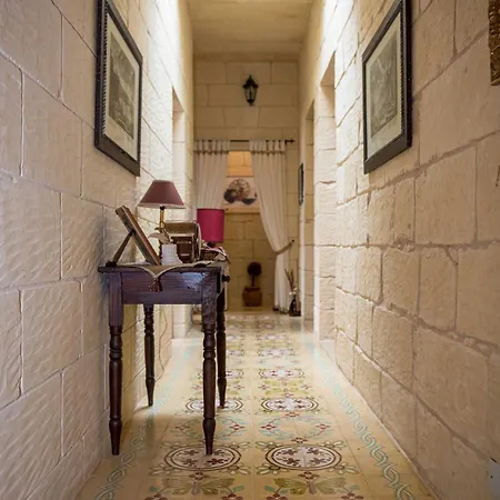 3 Bedroom With Private Pool *