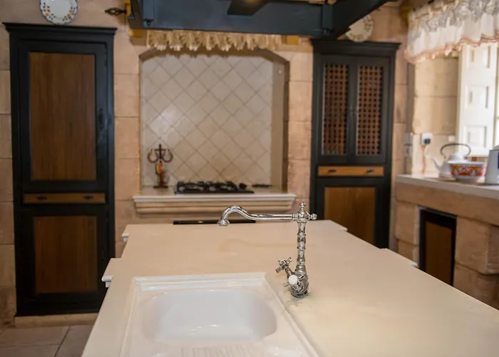 3 Bedroom With Private Pool Vakantiehuis