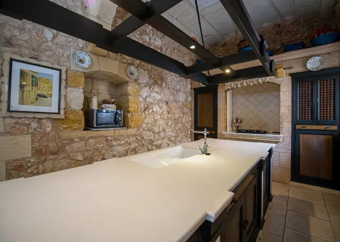 3 Bedroom With Private Pool *