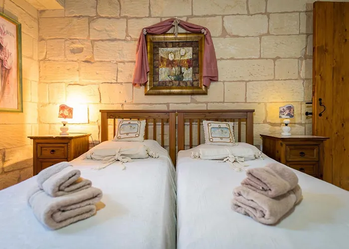 3 Bedroom With Private Pool Vakantiehuis