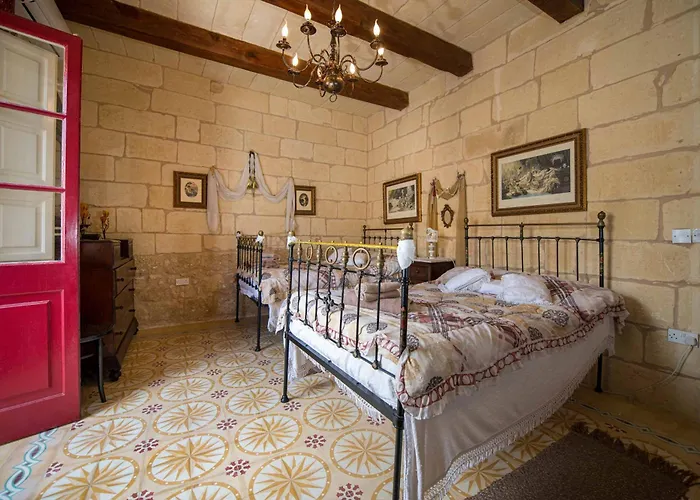 Vakantiehuis 3 Bedroom With Private Pool *