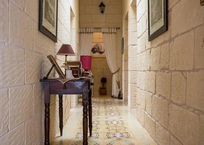 3 Bedroom With Private Pool *